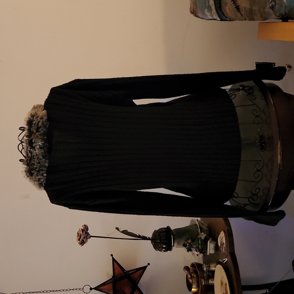 Necessary objects collared sweater - Picture 5 of 5